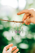 Load image into Gallery viewer, Clover Flora Constellation Earrings