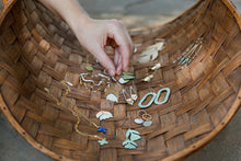 Load image into Gallery viewer, Willow Green Tulip Earrings