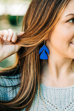 Load image into Gallery viewer, Baltic Bloom Earrings