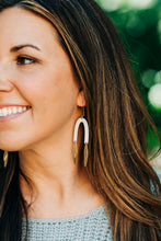 Load image into Gallery viewer, Snowdrop Willow Earrings